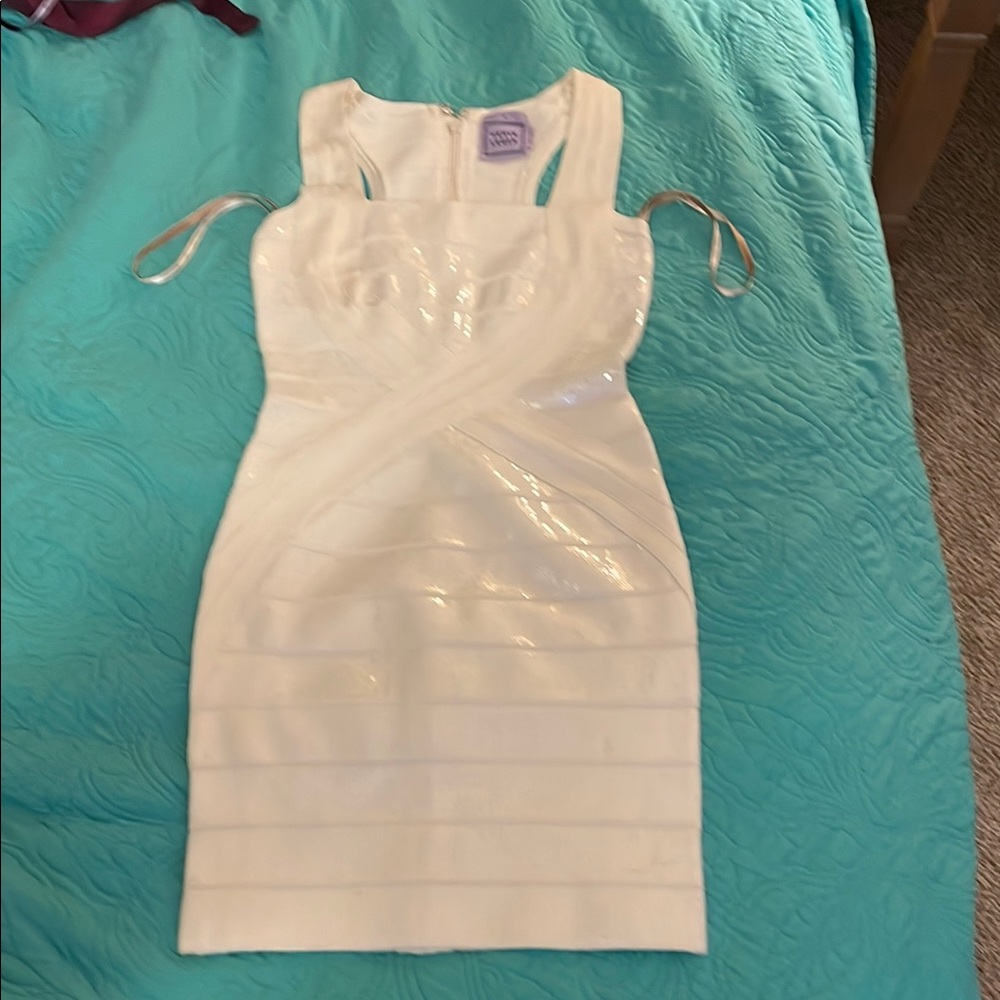 Herve Leger Elegant White sequined Dress size small